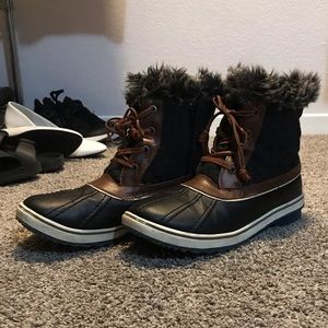 Gently worn low  snow boots.